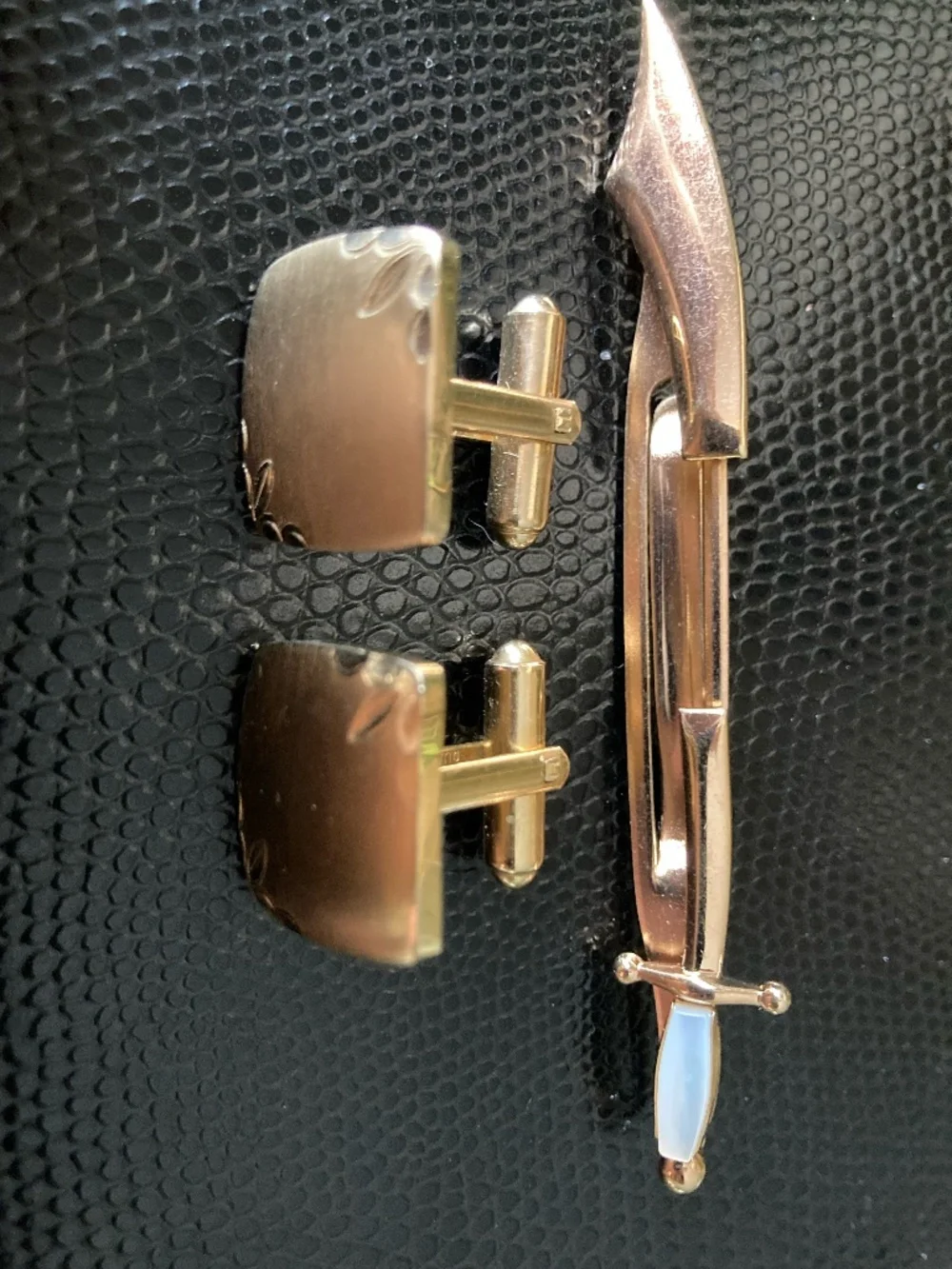 Vintage Flex-Let Quality USA Cufflinks & Swank Sword Tie Bar Set